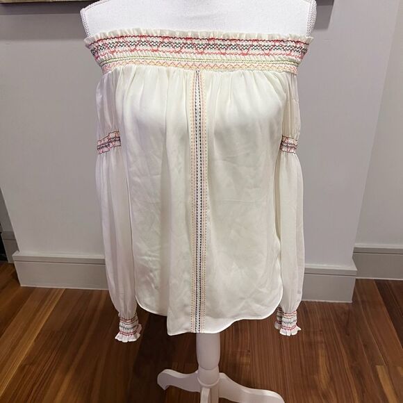 White House Black Market blouse NWOT - Picture 3 of 10